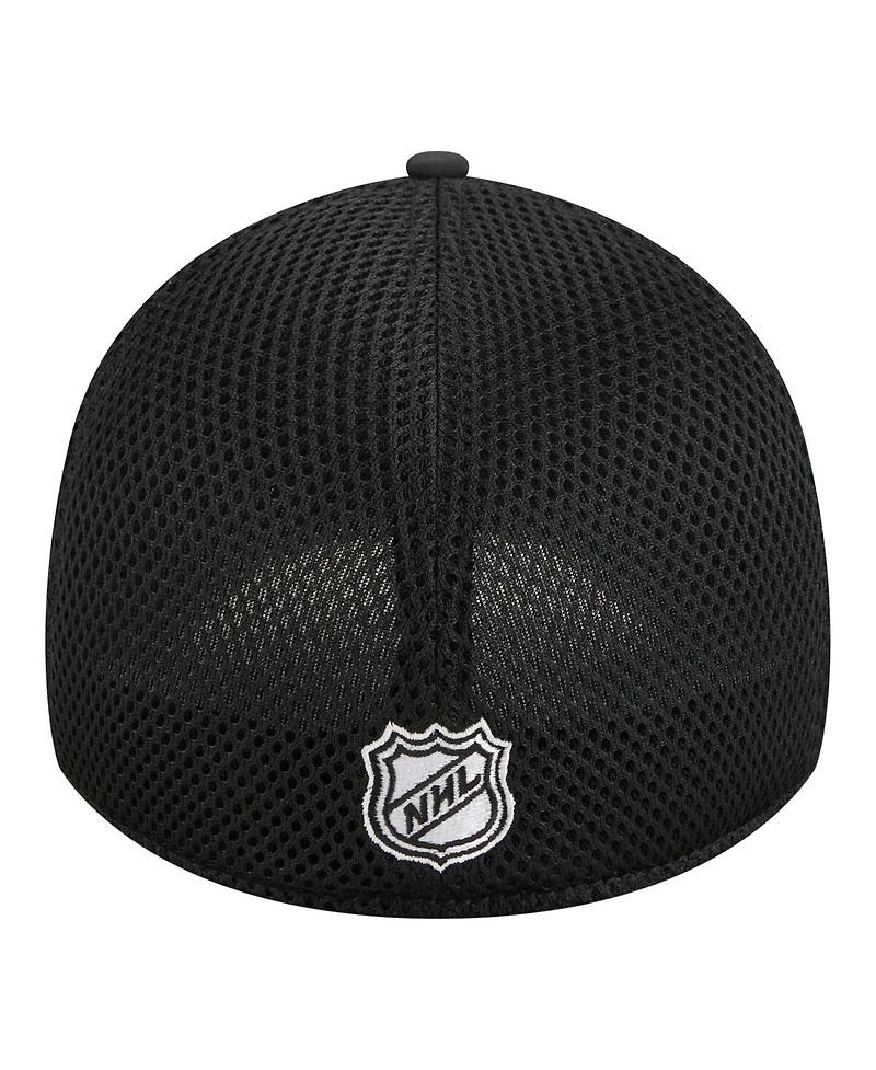 New Era Men's Black Boston Bruins Logo 39THIRTY Flex Hat