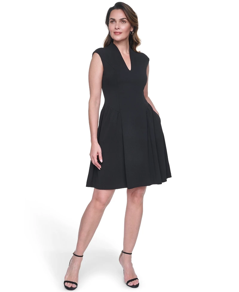 Vince Camuto Petite Crepe V-Neck Short Dress