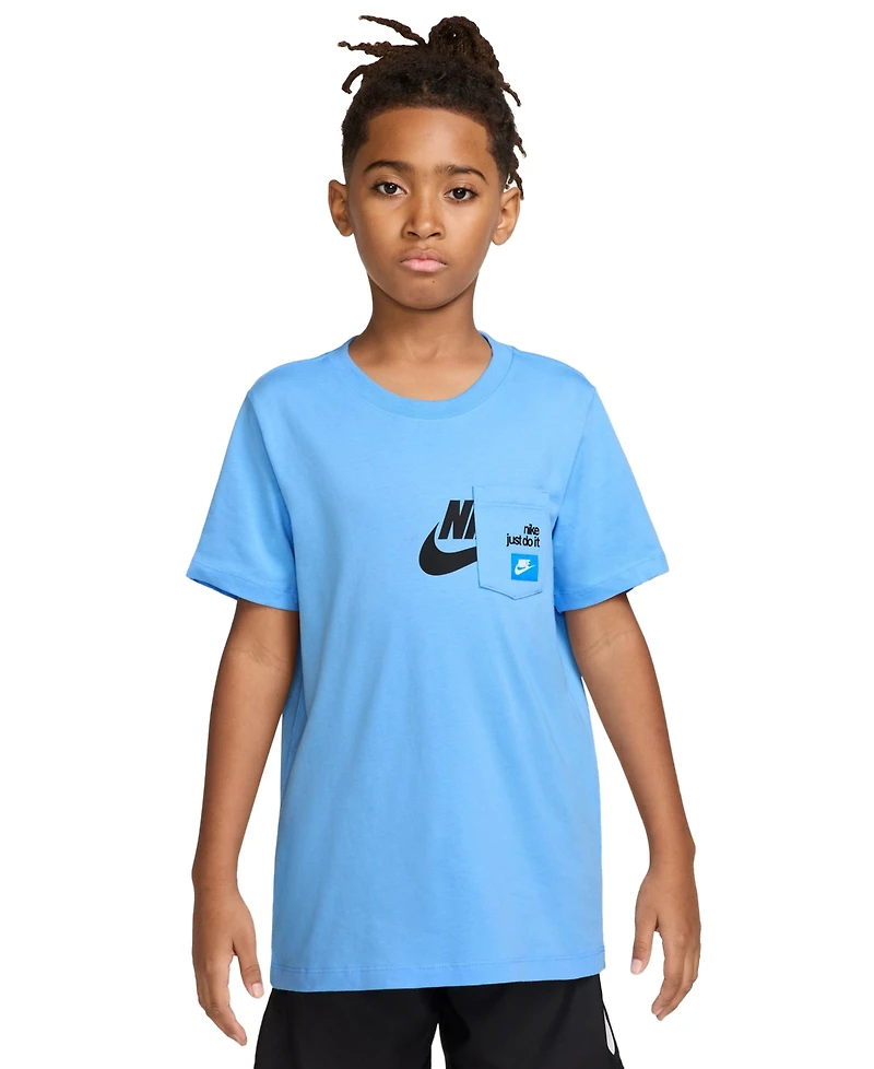 Nike Boys' and Girls' 7-20 Sportswear Short-Sleeve T-Shirt
