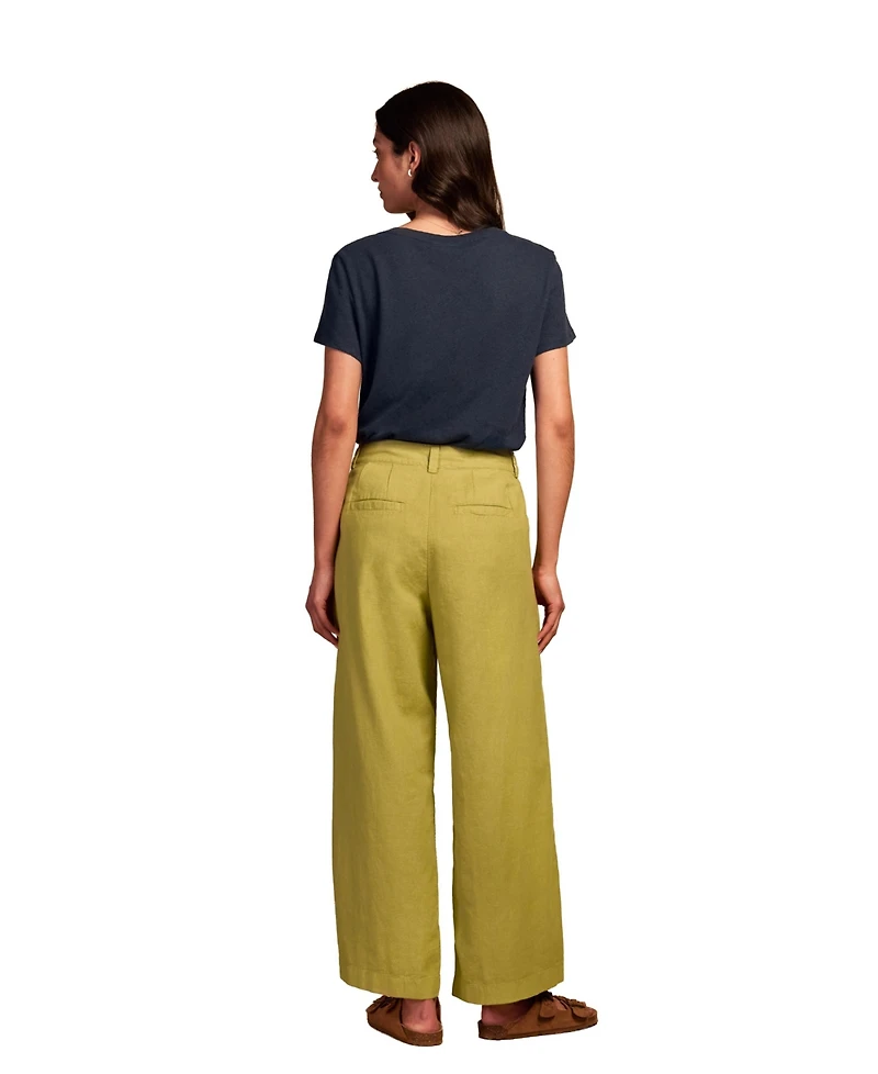 Celtic & Co. Women's Pleat Front Crop Pants