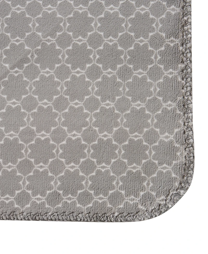 Tahari Home Cleo Reversible Printed Plush Throw, 50" x 70"