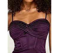 Emerald Sundae Juniors' Sweetheart Neck Twist-Front Gown