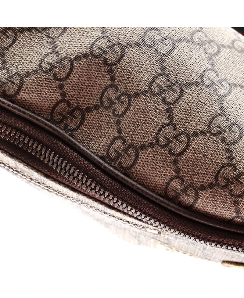 Pre-Owned Gucci Courrier Zip Belt Bag Gg Coated Canvas with Applique
