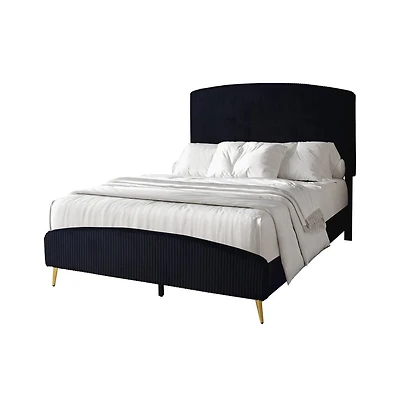 New Classic Furniture Kailani Wood Queen Bed