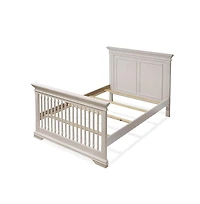 Sorelle Portofino Spindle Crib
