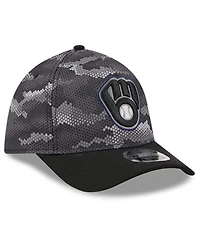 New Era Men's Black Milwaukee Brewers Camo 39THIRTY A-Frame Flex Hat