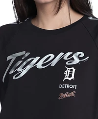 G-iii 4Her by Carl Banks Women's Black Detroit Tigers Classic Play Cropped Raglan T-Shirt