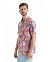 Salt Life Men's Lush Canopy Short Sleeve Button Down