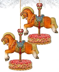 Designocracy Dated Carousel Horse Christmas Wooden Ornaments Holiday Decor Set of 2 G. DeBrekht