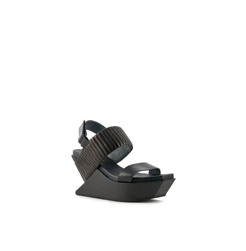 United Nude Women's Delta Wedge Puffier