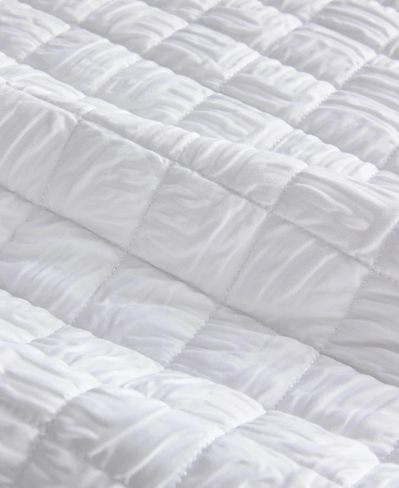 Linery & Co Diamond Textured Quilt Set With Shams