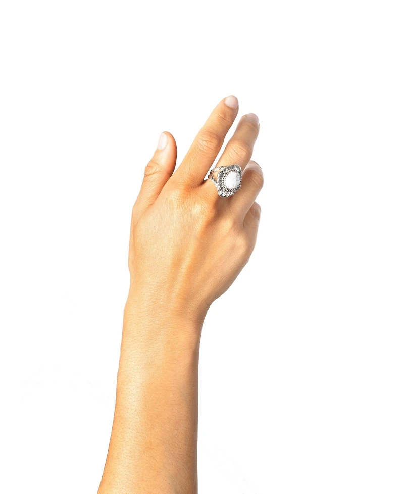 American West Jewelry Sterling Silver White Howlite Oval-Cut Rope Scallop Design Ring