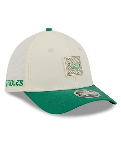 New Era Men's Cream/Kelly Green Philadelphia Eagles 2026 Nfl Training Camp 39THIRTY Flex Hat