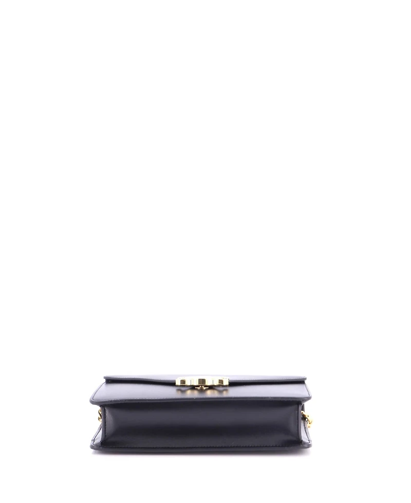 Pre-Owned Celine Margo Triomphe Wallet on Chain Leather