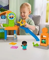 Fisher Price Little People Fillin' Fun Service Station Folding-Ramp Playset, Ages 1+