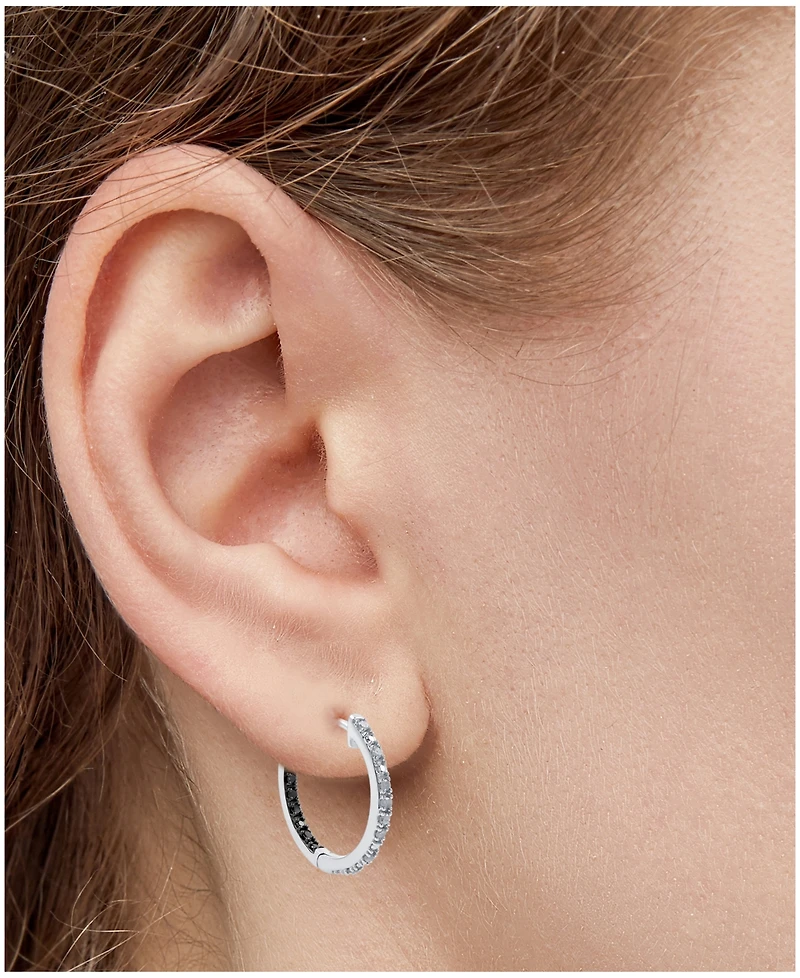 White Diamond (1/6 ct. t.w.) & Black Diamond (1/10 ct. t.w.) In & Out Small Hoop Earrings in Sterling Silver