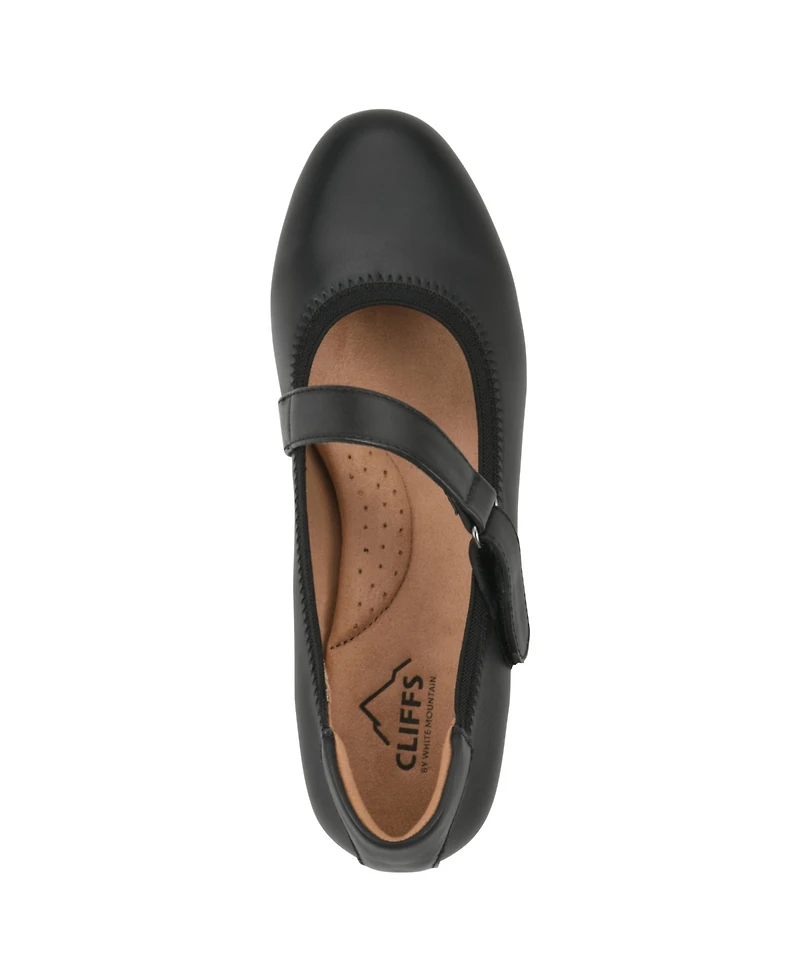 Cliffs by White Mountain Women's Carwen Ballet Flat