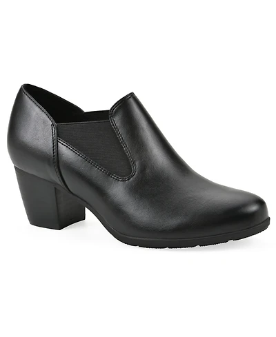 Cliffs by White Mountain Women's Anstey Slip-On Booties
