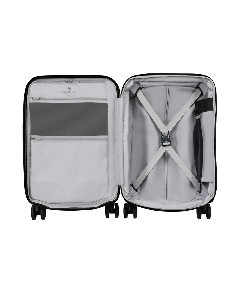Victorinox Connex 22" Frequent Flyer Plus Carry-On