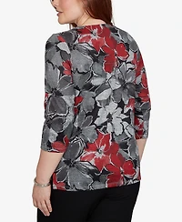 Alfred Dunner Petite Classic Textured Floral Split Neck Pocket Top