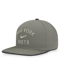 Nike Men's Olive New York Mets Pro Dri-fit Snapback Hat