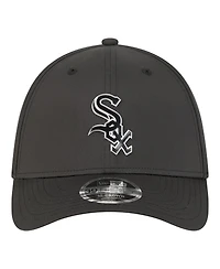 New Era Men's Black Chicago White Sox Metallic 39THIRTY M-Crown Flex Hat