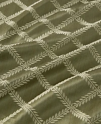 Lenox Laurel Leaf Tablecloth