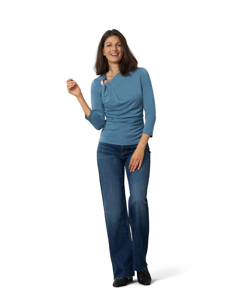 Cable & Gauge Women's Metal Ring Shirred Neck Top