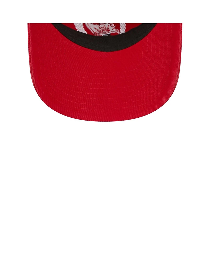 New Era Women's Red Tampa Bay Buccaneers Leaves 9TWENTY Adjustable Hat