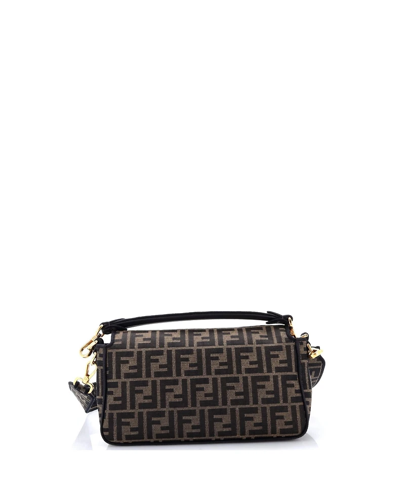 Pre-Owned Fendi Medium Baguette Nm Bag Zucca Canvas