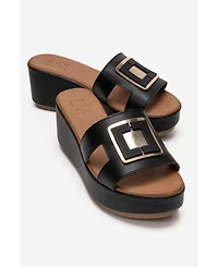 Forever and Always Shoes Women's Hiola Leather Platform Sandal