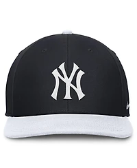 Nike Men's Navy/White New York Yankees Pro Dri-fit Snapback Hat