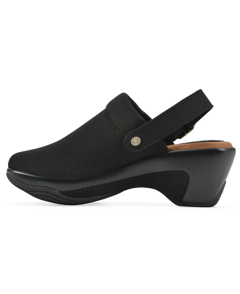 White Mountain Women's Viable Buckle Clogs