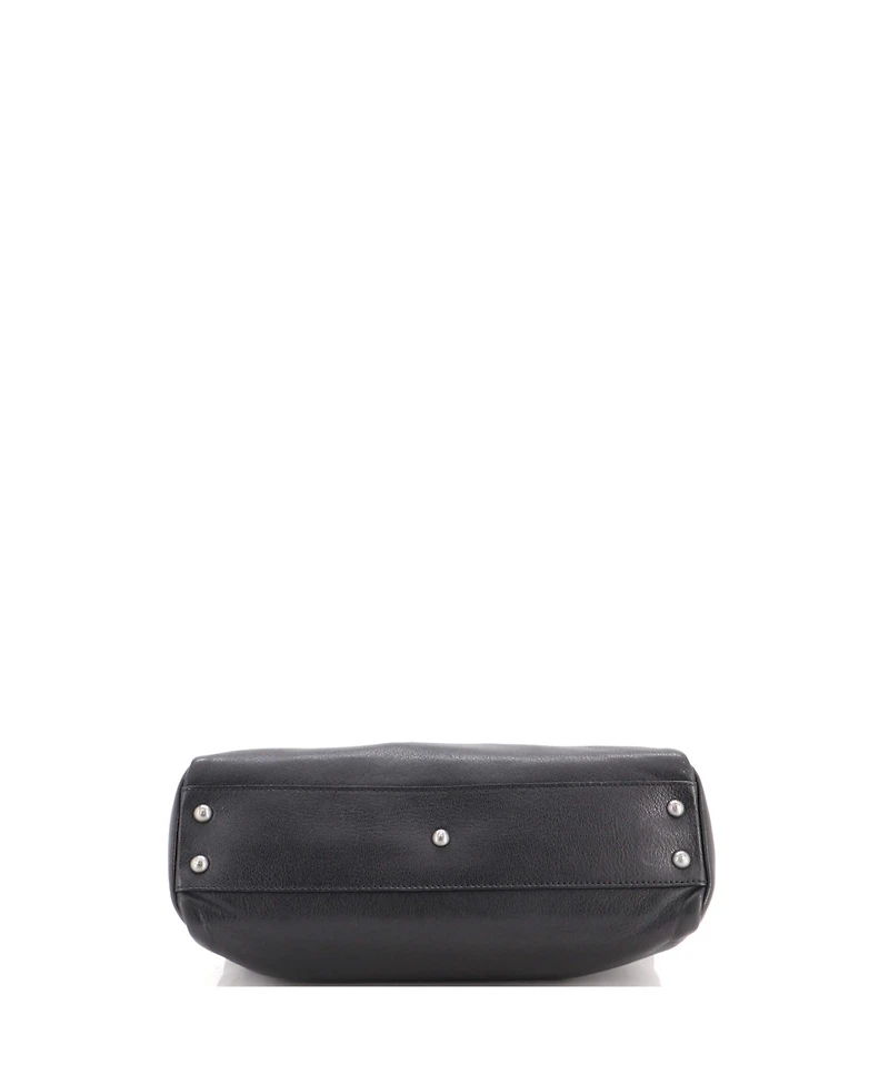 Pre-Owned Fendi Regular Peekaboo Bag Soft Leather