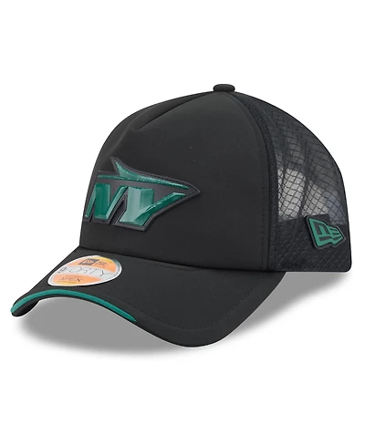 New Era Men's Black New York Jets 2026 Sideline Apex 9FORTY Adjustable Trucker Hat