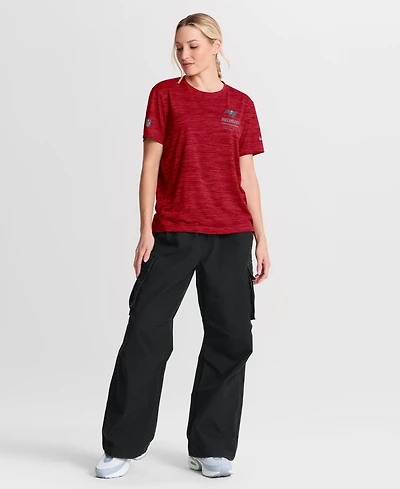 Nike Women's Tampa Bay Buccaneers Sideline Velocity Cross-Dyed Screen Print T-Shirt