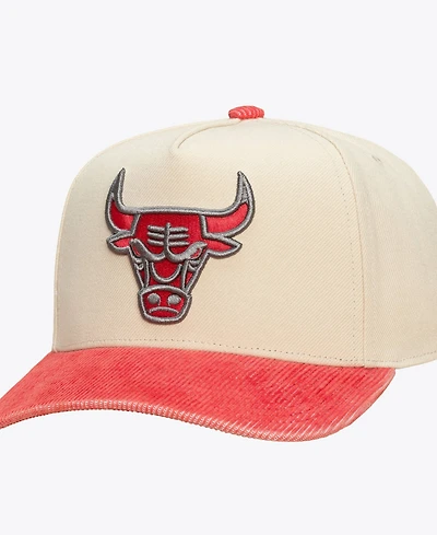 Mitchell & Ness Men's and Women's Cream/Red Chicago Bulls Faded Pro Snapback Hat