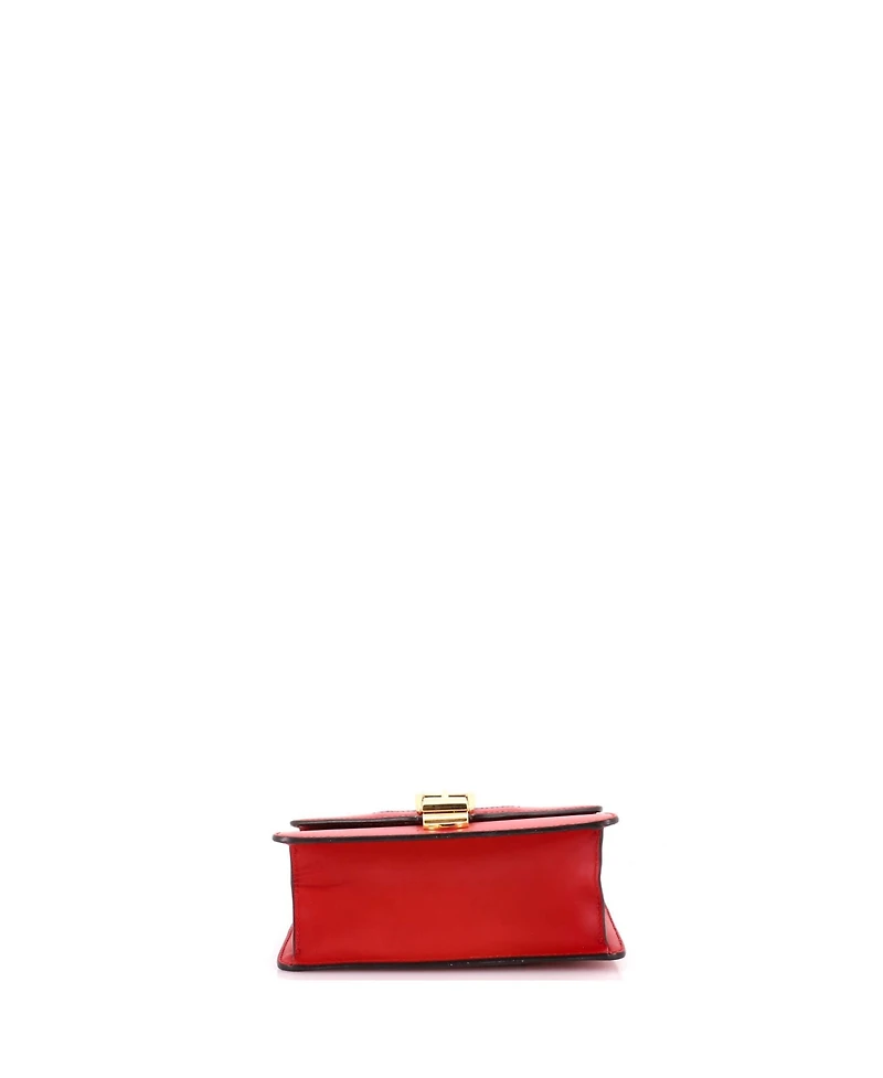 Pre-Owned Gucci Mini Sylvie Chain Shoulder Bag Leather