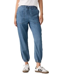 Levi's Women's Essential Mid-Rise Jogger Pants