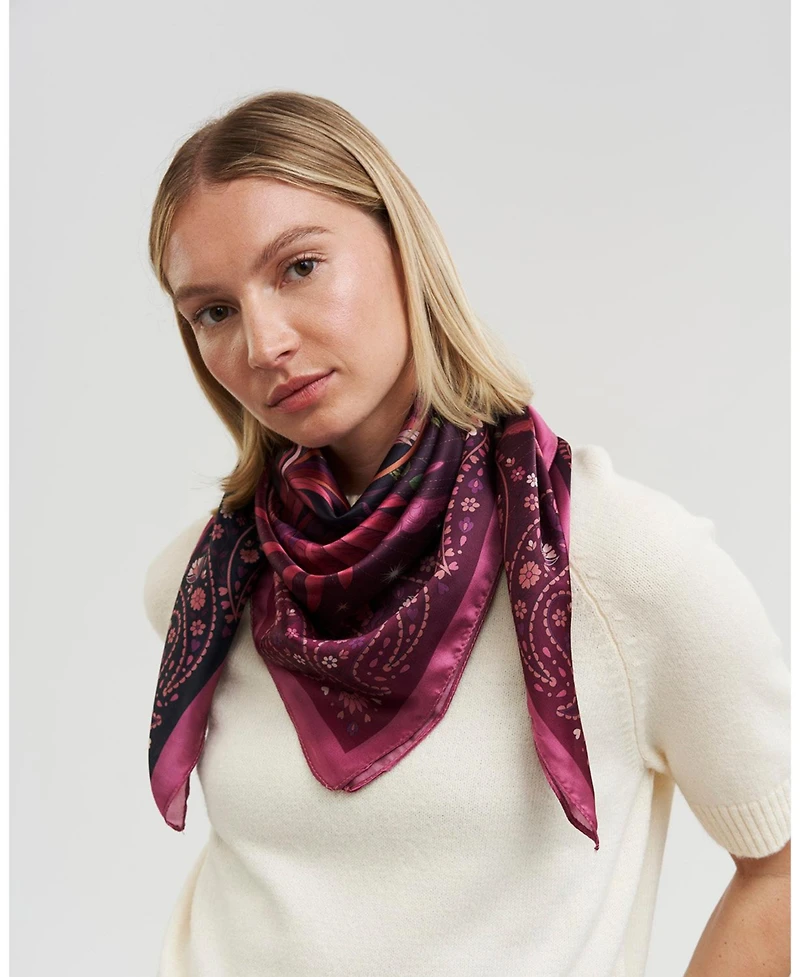 Fable England Women's Eve Narrative Medium Square Scarf