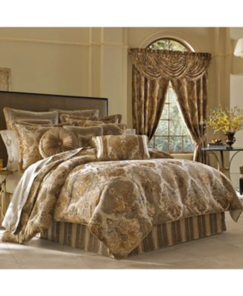 J Queen New York Bradshaw Comforter Sets