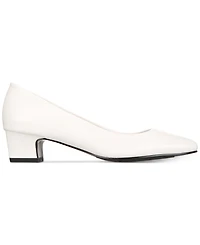 Easy Street Prim Kitten Heel Pumps