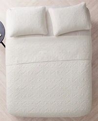 Vcny Home Caroline Embossed 3-Pc. Quilt Set, Full/Queen