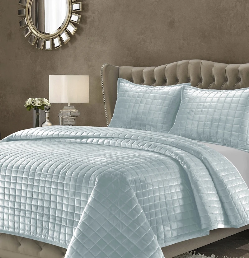 Tribeca Living Florence Velvet Solid Oversized Quilt Set