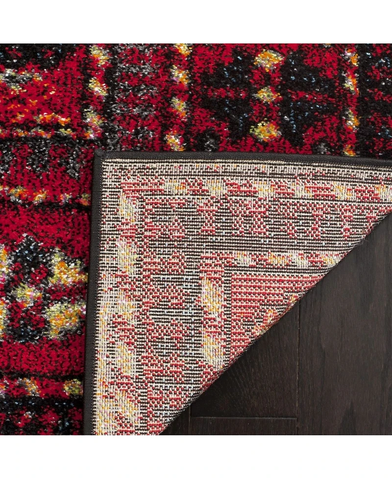 Safavieh Vintage Hamadan VTH213 Red and Multi 5'3" x 7'6" Area Rug