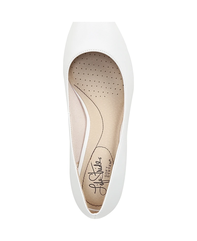 LifeStride Women's Sevyn Pointed Toe Pumps