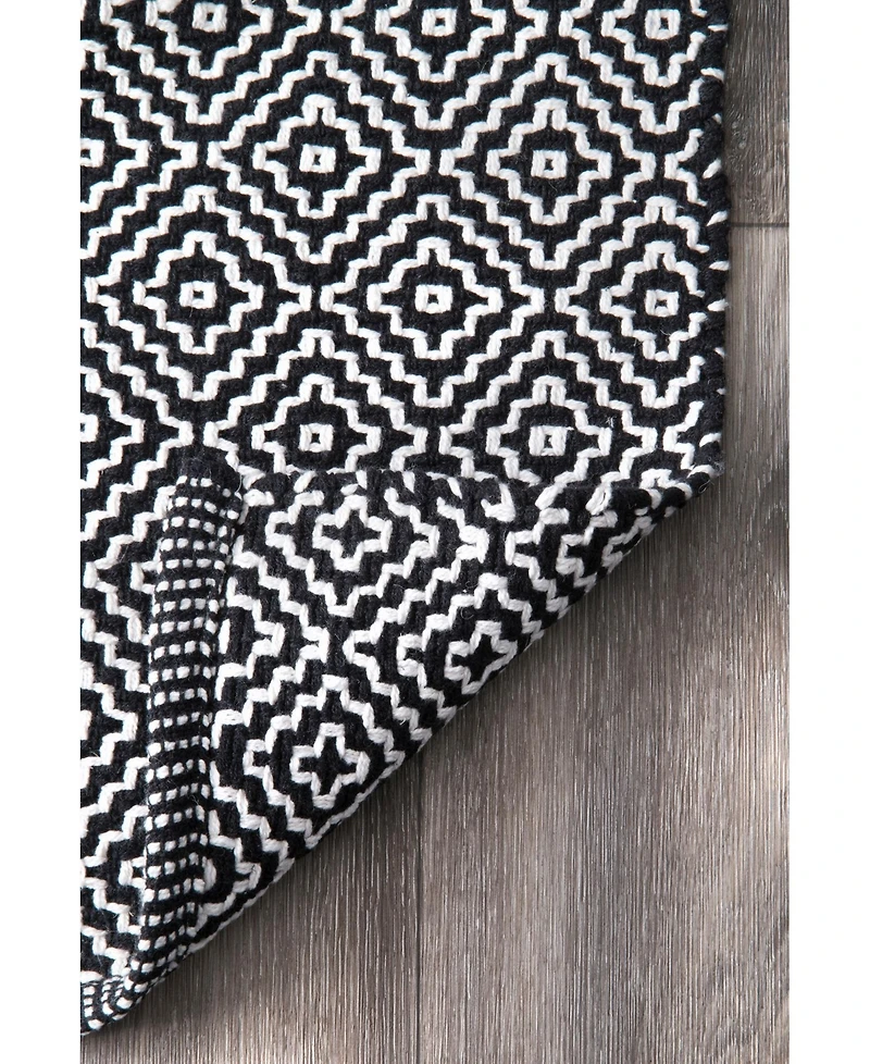 nuLoom Lorretta HMCO6A Black 5' x 8' Area Rug