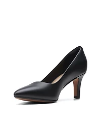Clarks Collection Women's Illeana Tulip Pumps