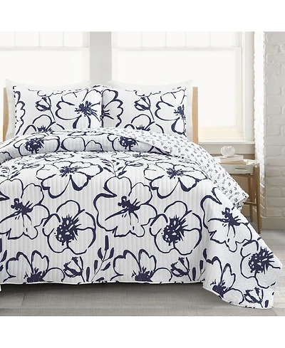 Lush Decor Scandinavian Floral 3 Piece Quilt Set, King