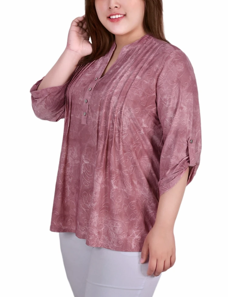 Plus Size 3/4 Roll Tab Sleeve Y-Neck Top